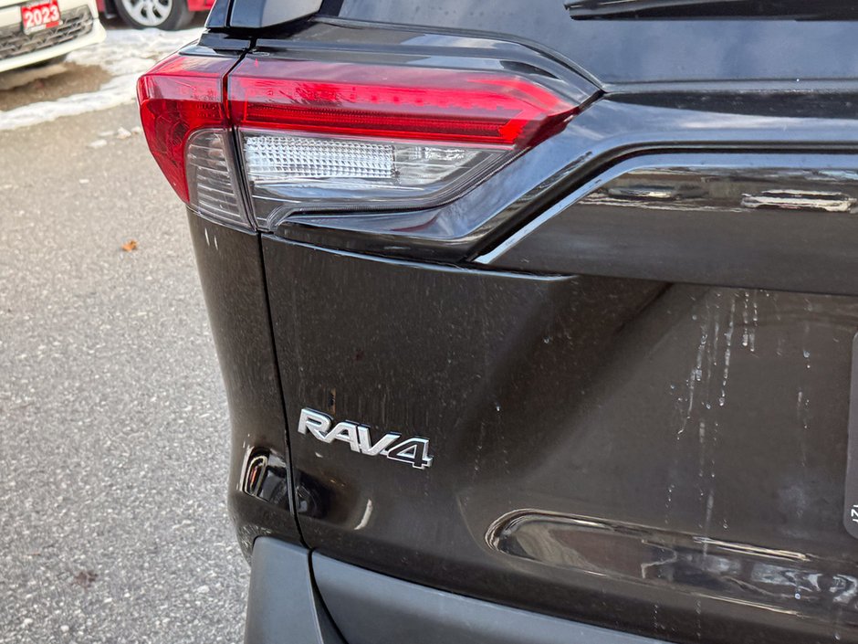 2023 Toyota RAV4 LE-11