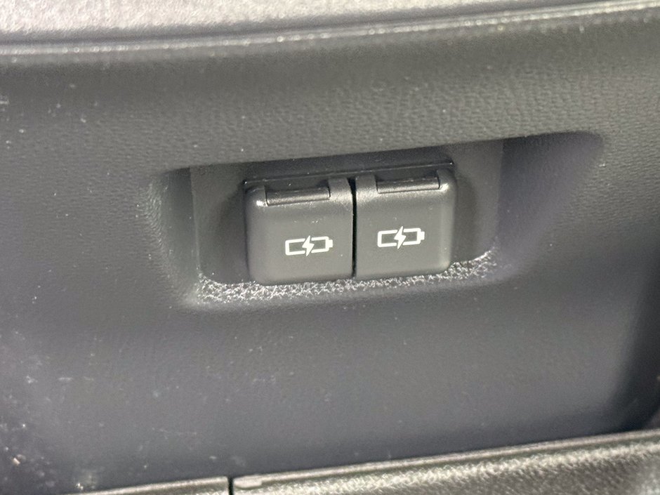 2025 Toyota RAV4 LE-15