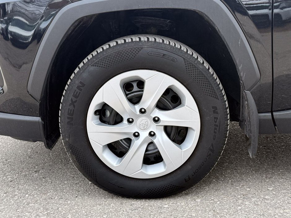 2025 Toyota RAV4 LE-10