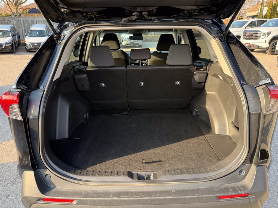 2025 Toyota RAV4 LE-13