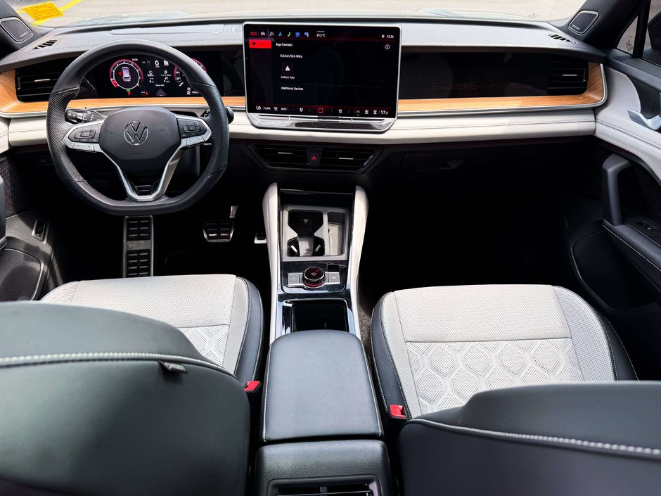 2025 Volkswagen Tiguan Highline-21