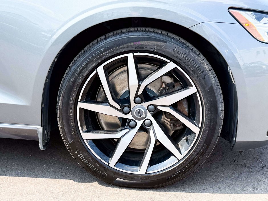 2021 Volvo S60 Recharge Plug-In Hybrid T8 R-Design-11