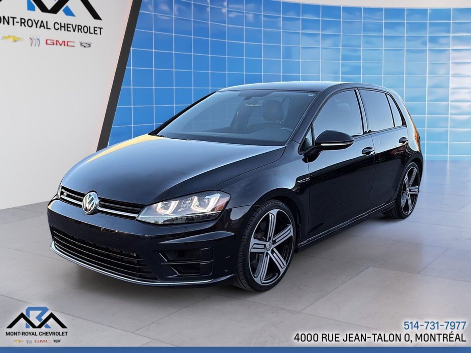 Volkswagen Golf R  2016 à Montréal, Québec - w940px