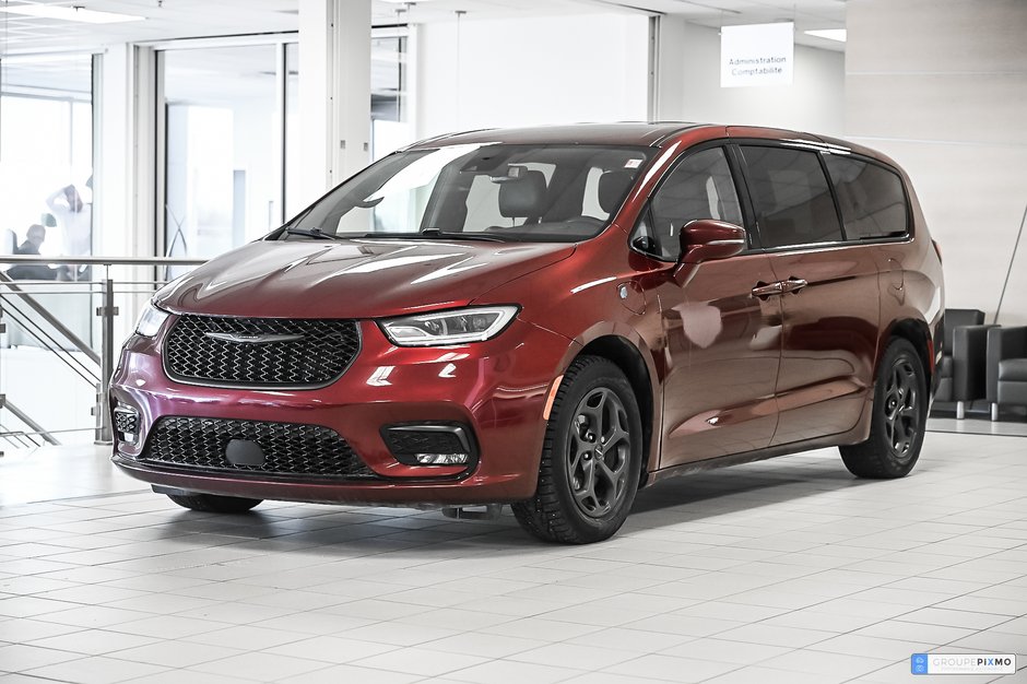 Chrysler Pacifica Hybrid  2022 à Brossard, Québec - w940px