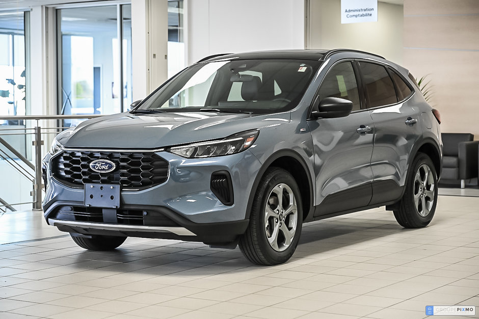 Ford Escape ST-Line AWD HYBRID | TOIT PANO | TECH PACK | 2025 à Brossard, Québec