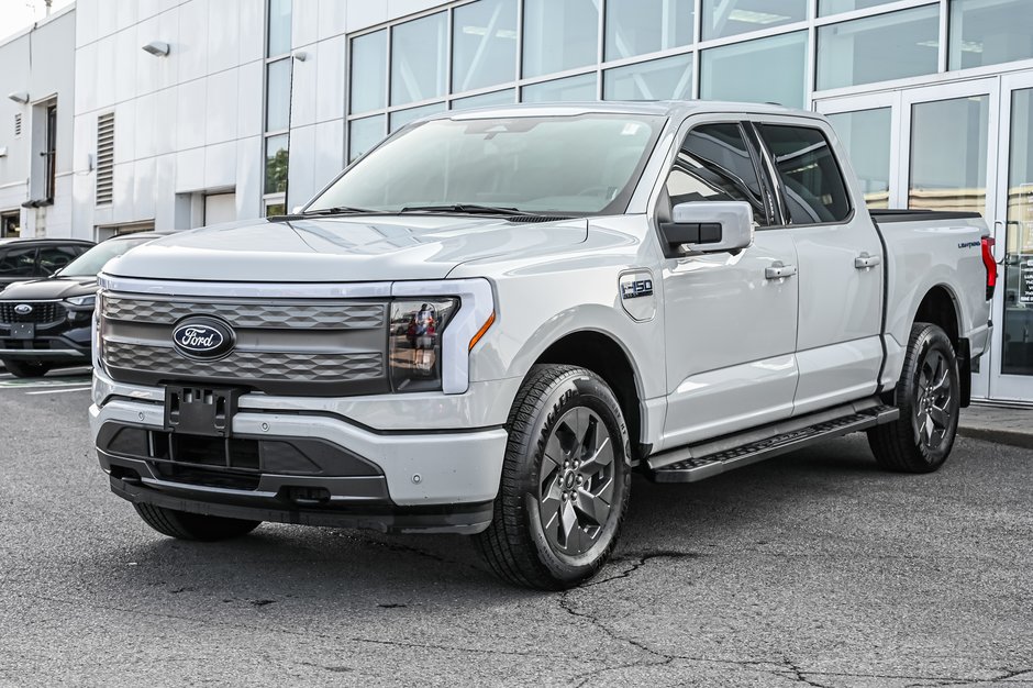 2024 Ford F-150 Lightning in Brossard, Quebec - w940px