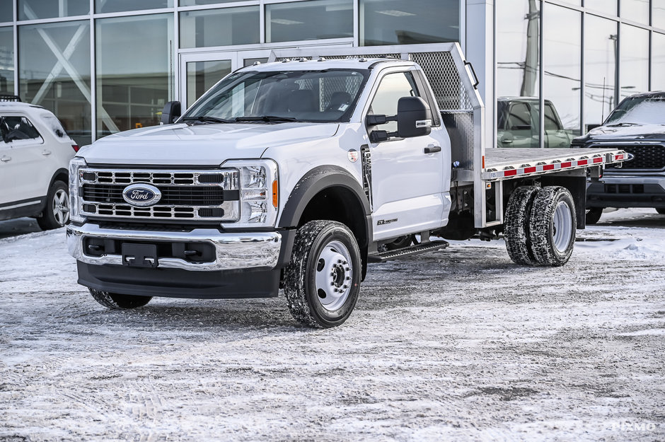 2023 Ford F550 in Brossard, Quebec - w940px