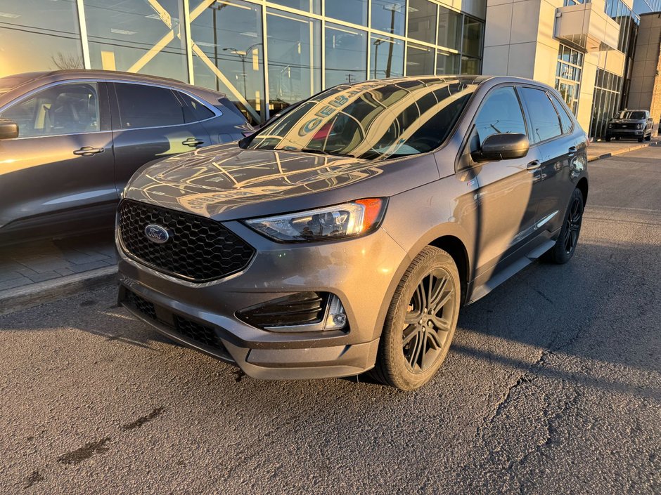 2021 Ford Edge in Brossard, Quebec - w940px