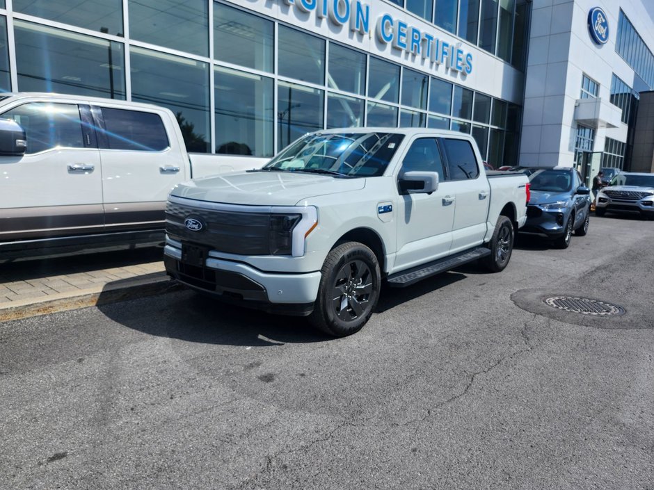 2024 Ford F-150 Lightning in Brossard, Quebec - w940px