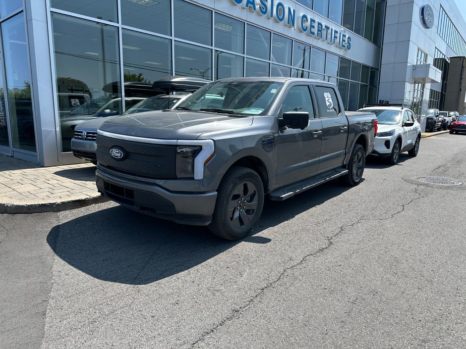 Ford F-150 Lightning  2024 à Brossard, Québec - w940px
