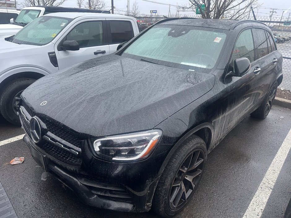 Mercedes-Benz GLC  2021 à Brossard, Québec - w940px