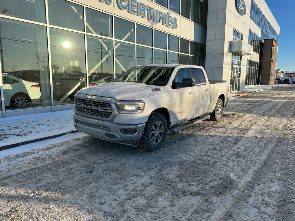 Ram 1500 Big Horn | 4X4 | ENS. REMORQ. | VOLANT CHAUFFANT 2022 à Brossard, Québec