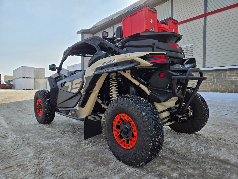 2021 CANAM MAVERICK X DS TURBO RR !! LITERALLY NEW ONLY 656 KM !!