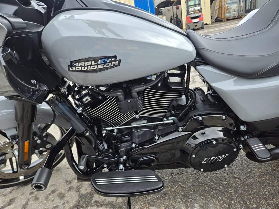 Harley-Davidson Road Glide BRAND NEW 210KM ONLY !!! 2025 117pc
