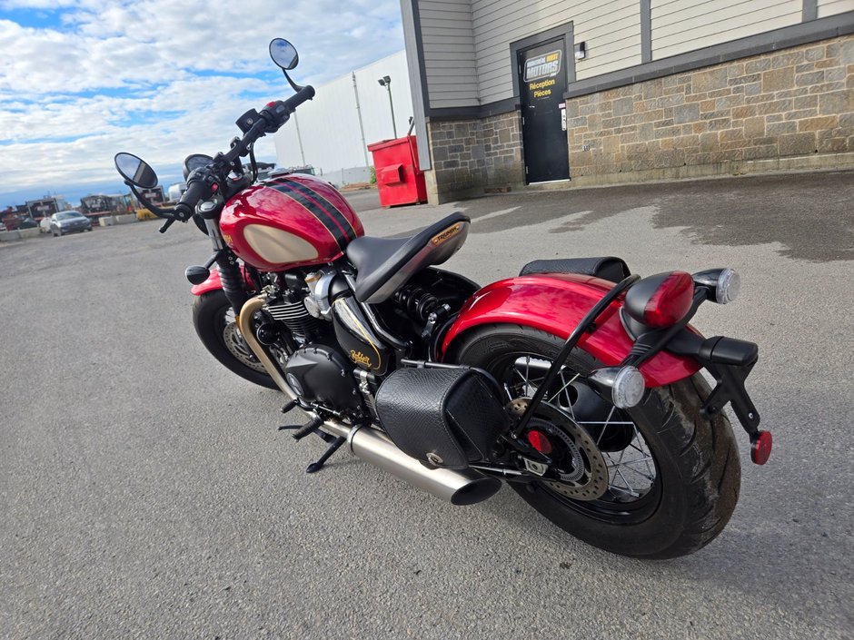 Triumph Bonneville Bobber GOLD LINE LIMITED EDITION 2022 NEUF ! Seulement 1500 KM