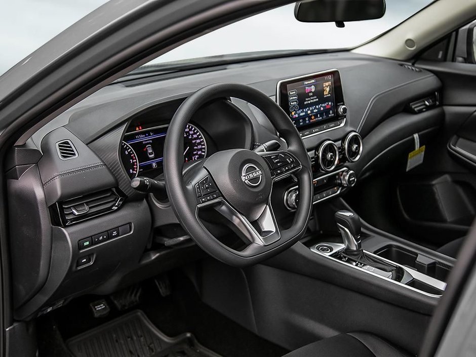 2025 Nissan Sentra SV MOONROOF-9