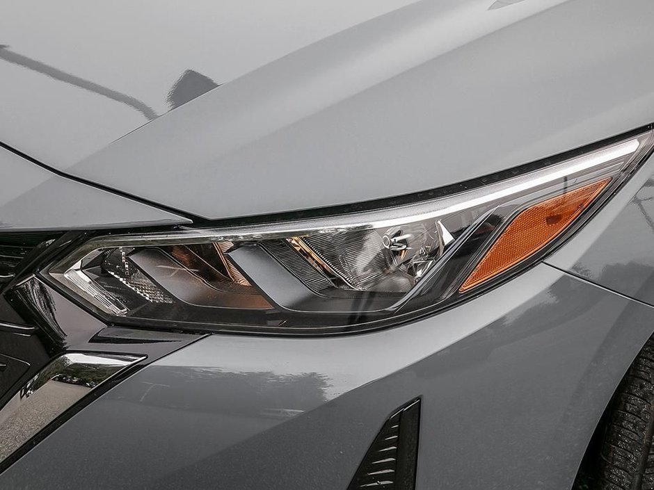 2025 Nissan Sentra SV MOONROOF-7