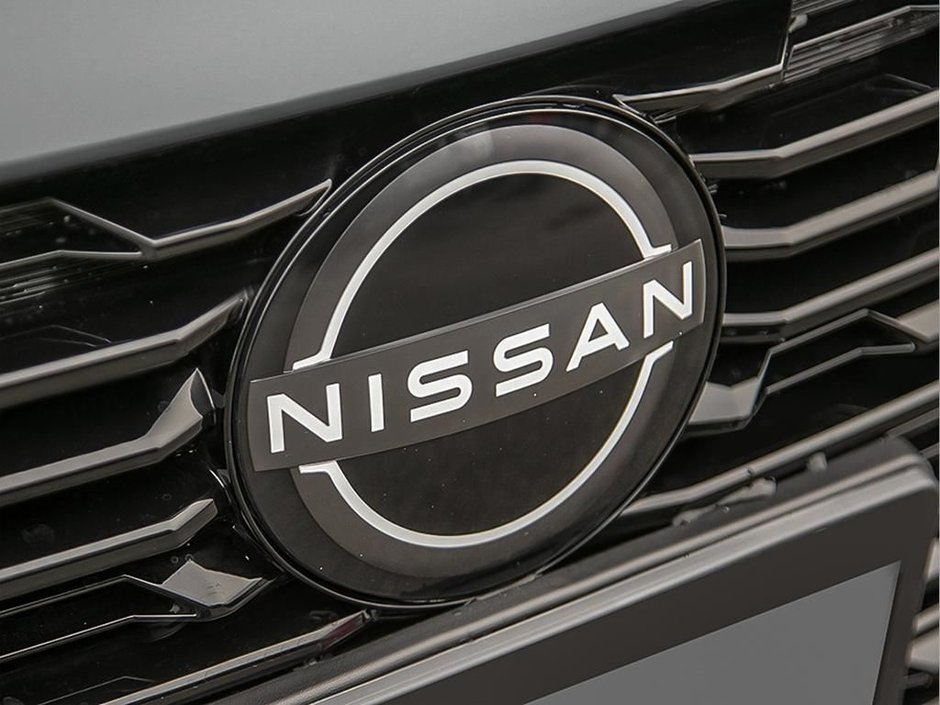 2025 Nissan Sentra SV MOONROOF-6