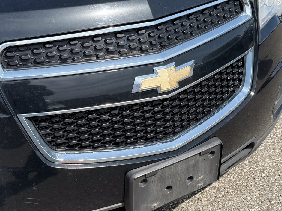 2012 Chevrolet Equinox LS-8