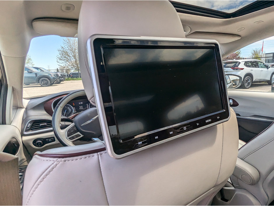 2020 Chrysler Pacifica Limited-17