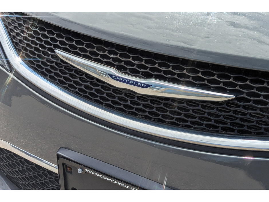 2020 Chrysler Pacifica Limited-3
