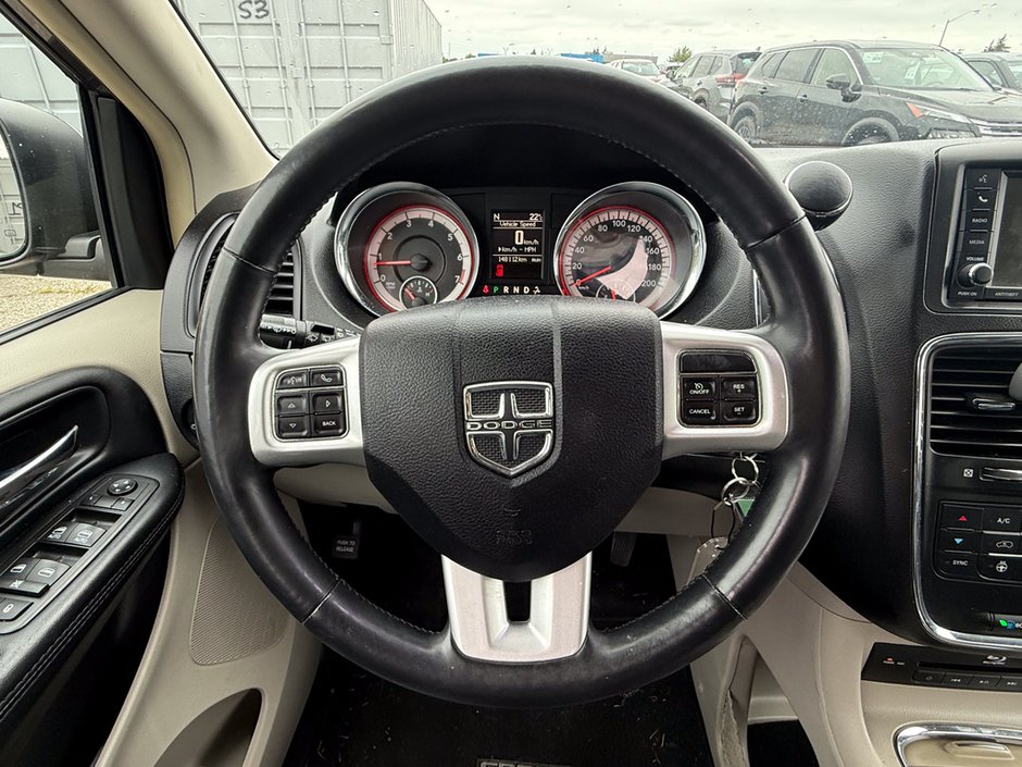 2015 Dodge Grand Caravan Crew-17