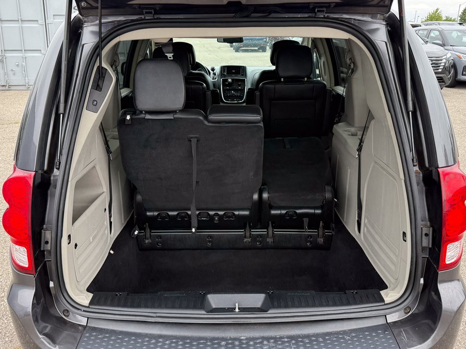 2015 Dodge Grand Caravan Crew-12