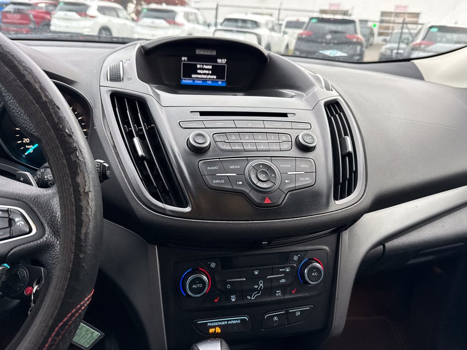 2017 Ford Escape SE-16