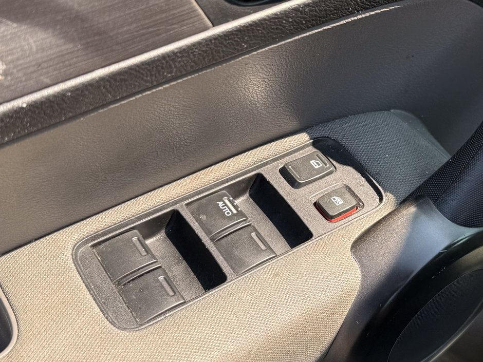 2010 Honda CR-V LX-13