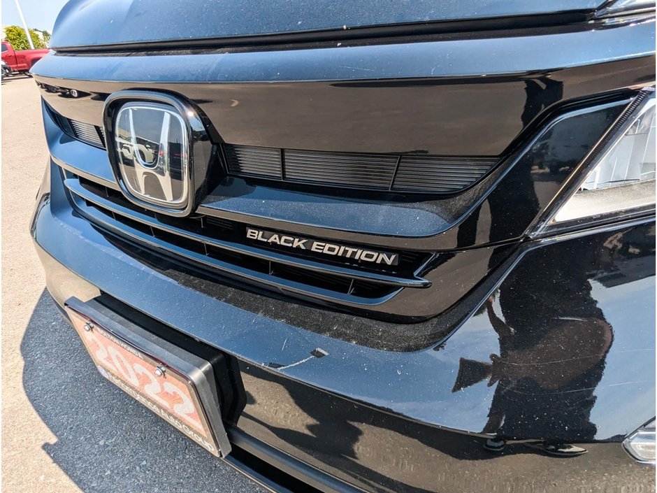 2022 Honda Pilot Black Edition-11