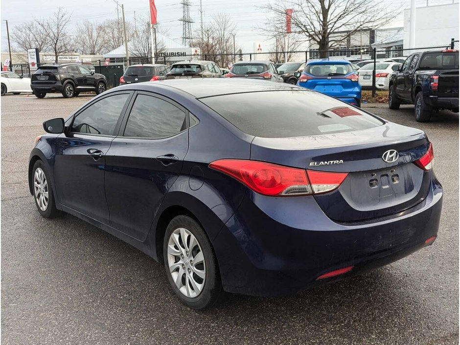 2011 Hyundai Elantra GL-4