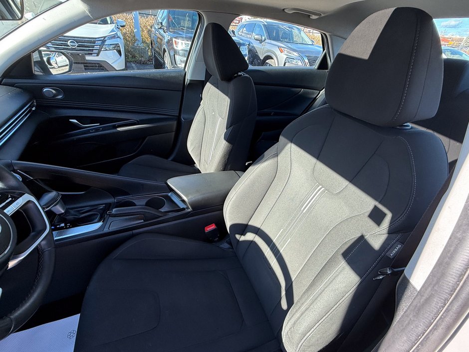 2022 Hyundai Elantra Preferred-19