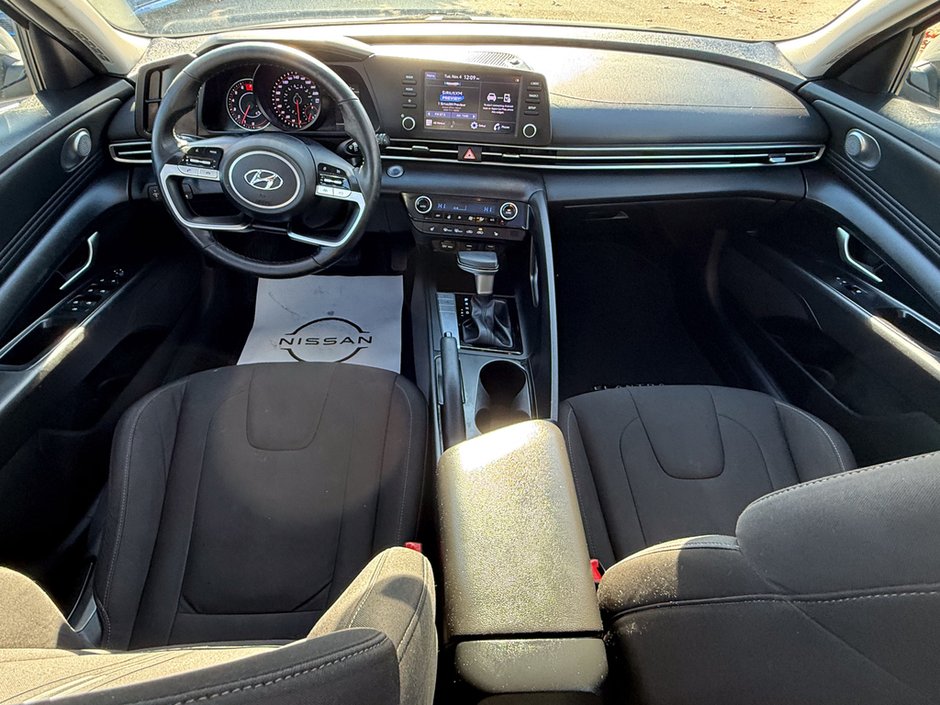 2022 Hyundai Elantra Preferred-14