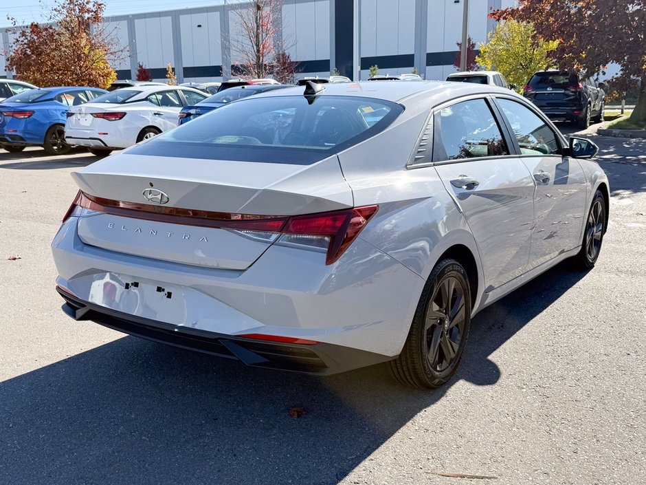 2022 Hyundai Elantra Preferred-6