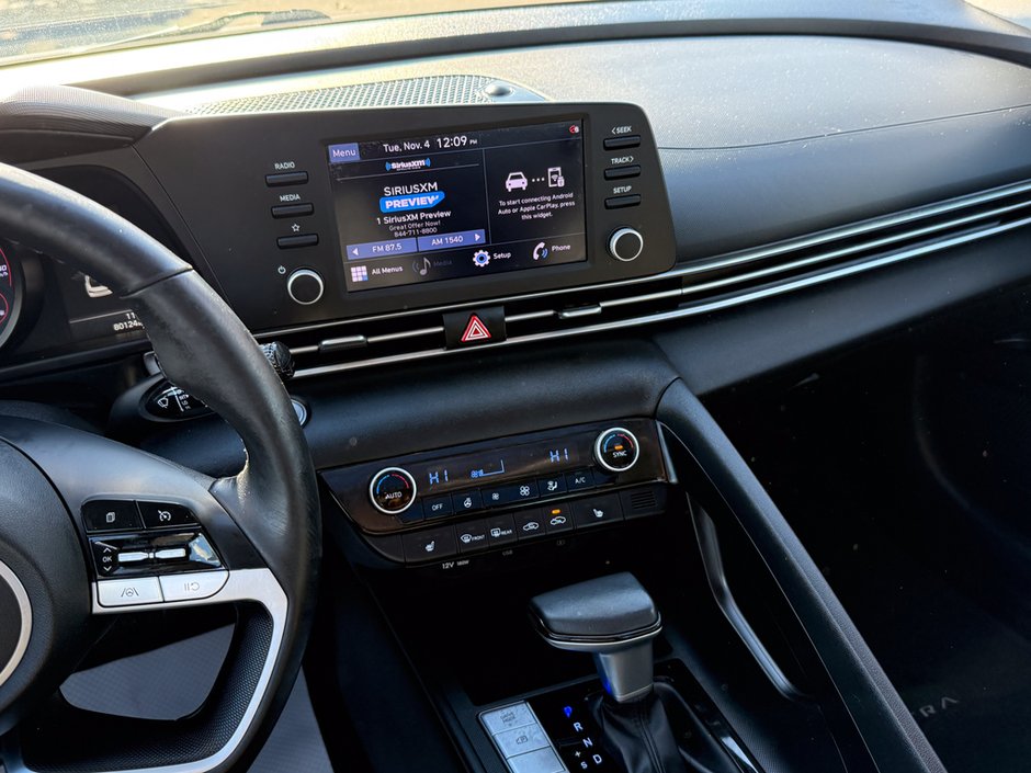 2022 Hyundai Elantra Preferred-16