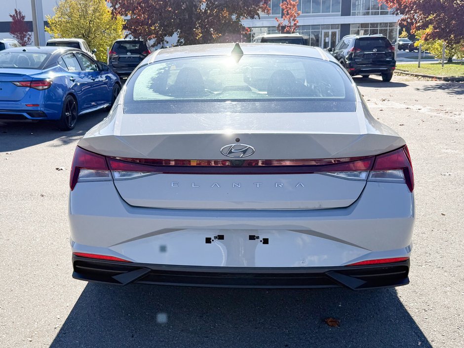 2022 Hyundai Elantra Preferred-5