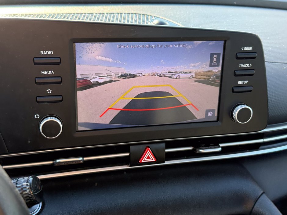 2022 Hyundai Elantra Preferred-23