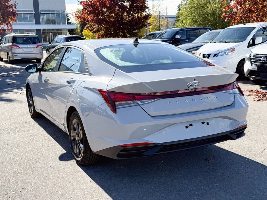 2022 Hyundai Elantra Preferred-4