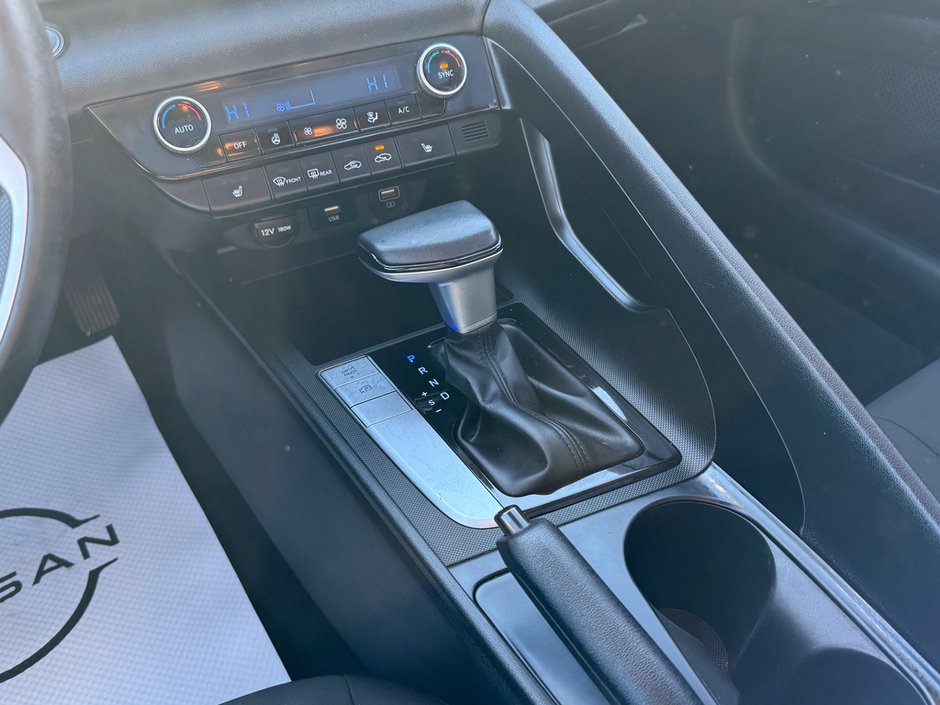 2022 Hyundai Elantra Preferred-17