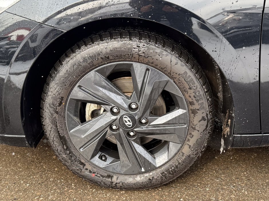 2023 Hyundai Elantra Preferred-10