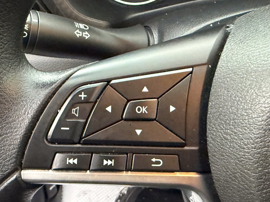 2023 Hyundai Elantra Preferred-12