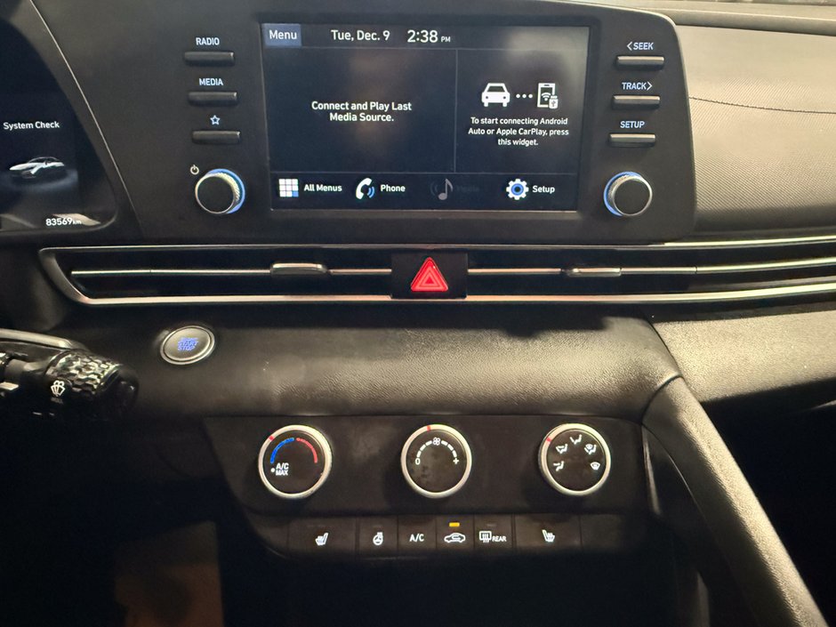 2023 Hyundai Elantra Preferred-24