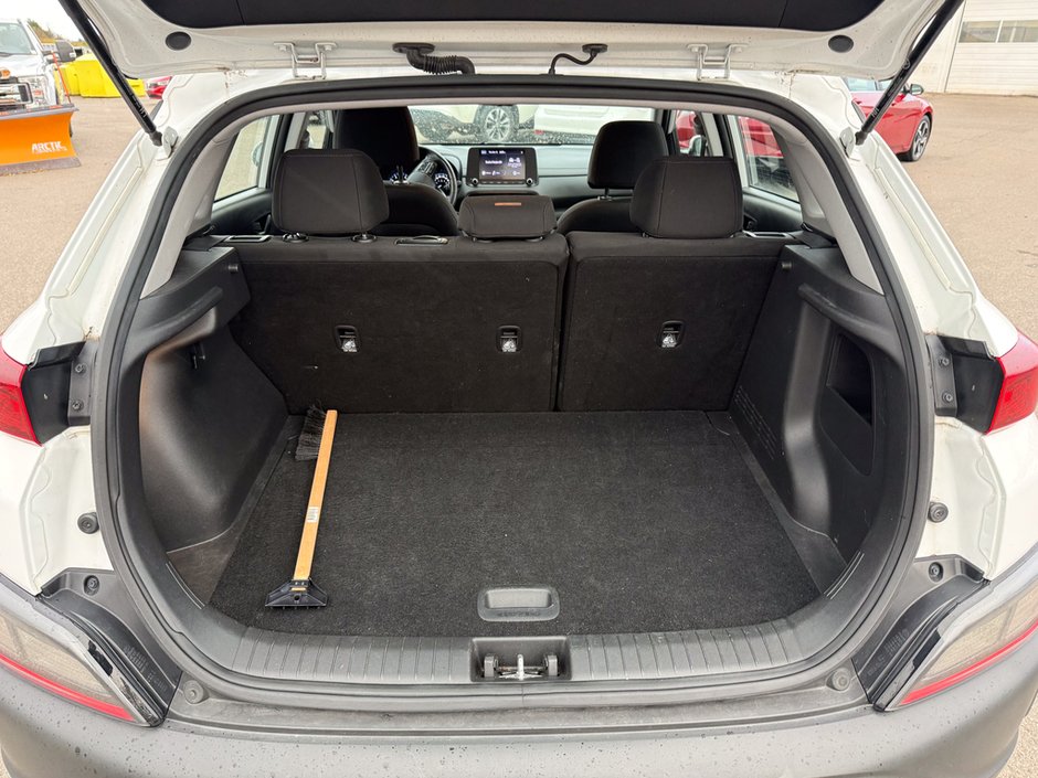 2022 Hyundai Kona Preferred| Sun&Tech Package | Certified | No Accid-12