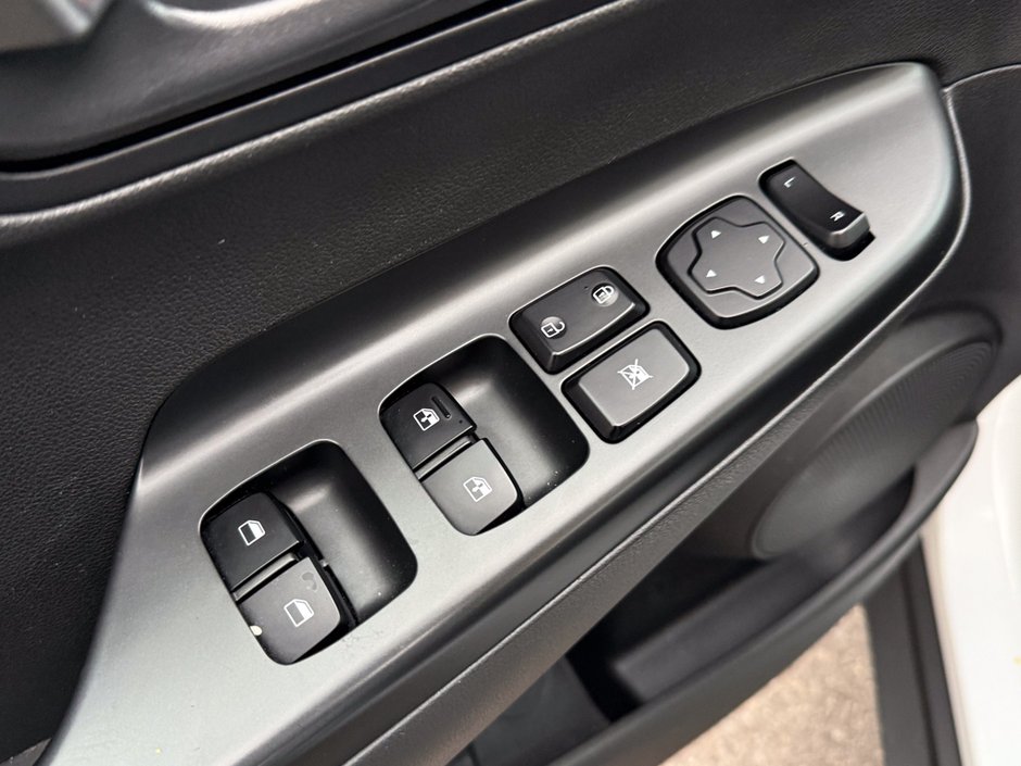 2022 Hyundai Kona Preferred| Sun&Tech Package | Certified | No Accid-19