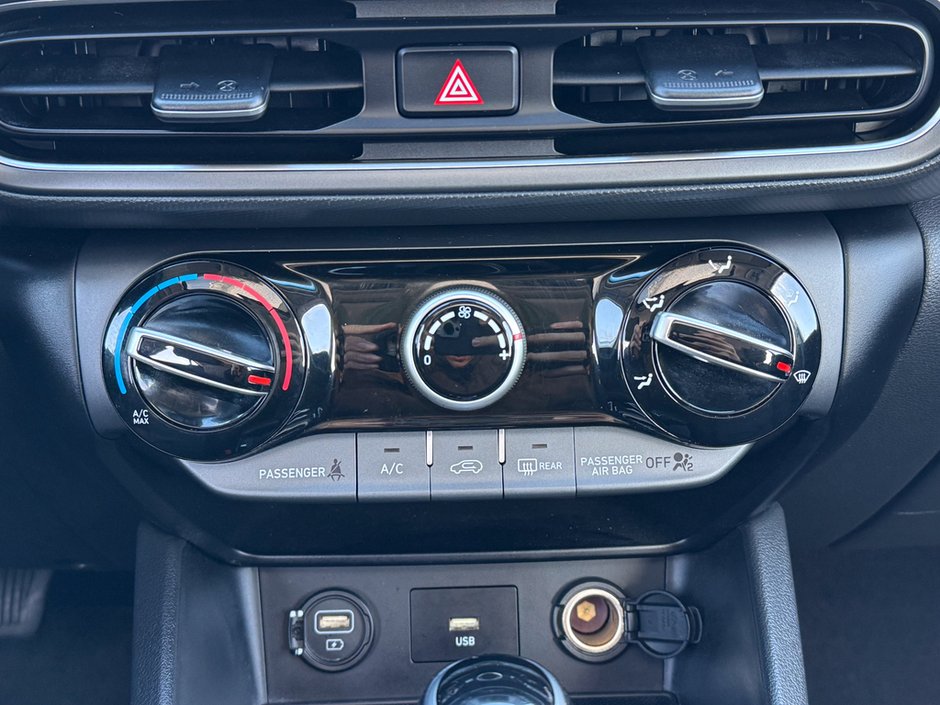 2022 Hyundai Kona Preferred| Sun&Tech Package | Certified | No Accid-22