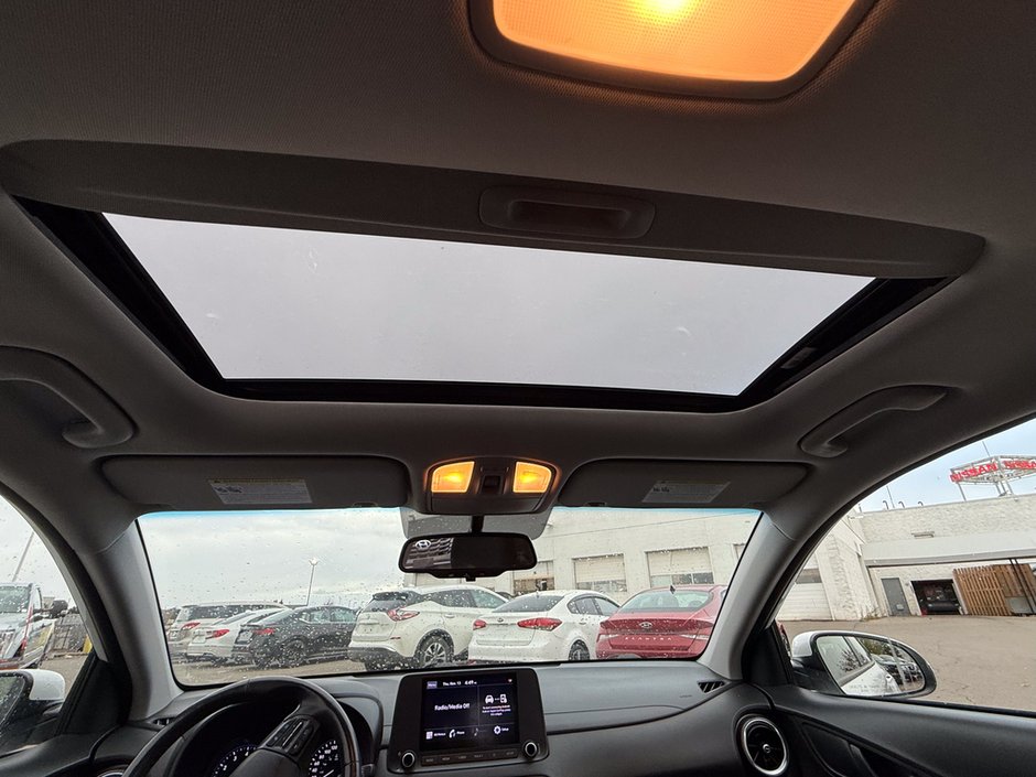2022 Hyundai Kona Preferred| Sun&Tech Package | Certified | No Accid-15