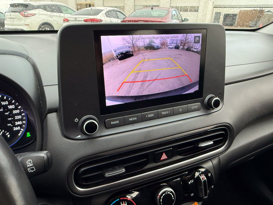 2022 Hyundai Kona Preferred| Sun&Tech Package | Certified | No Accid-23