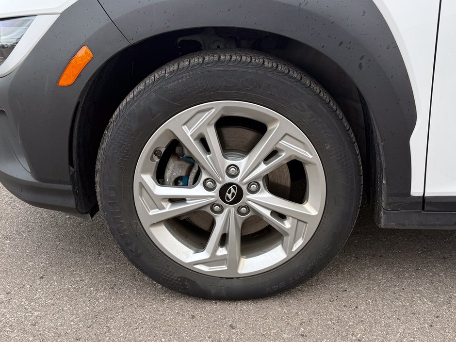 2022 Hyundai Kona Preferred| Sun&Tech Package | Certified | No Accid-10