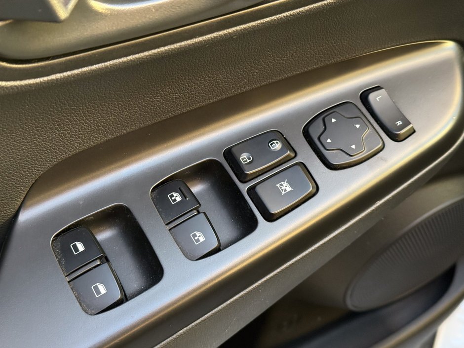 2023 Hyundai Kona 2.0L Preferred-19