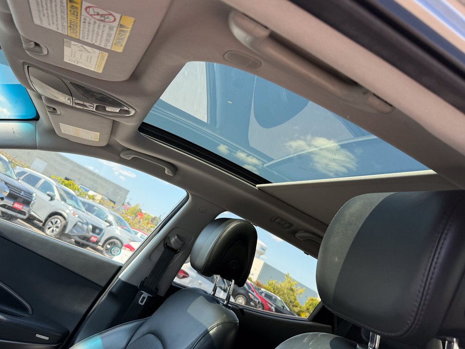 2013 Hyundai Santa Fe Sport 2.0T SE-28